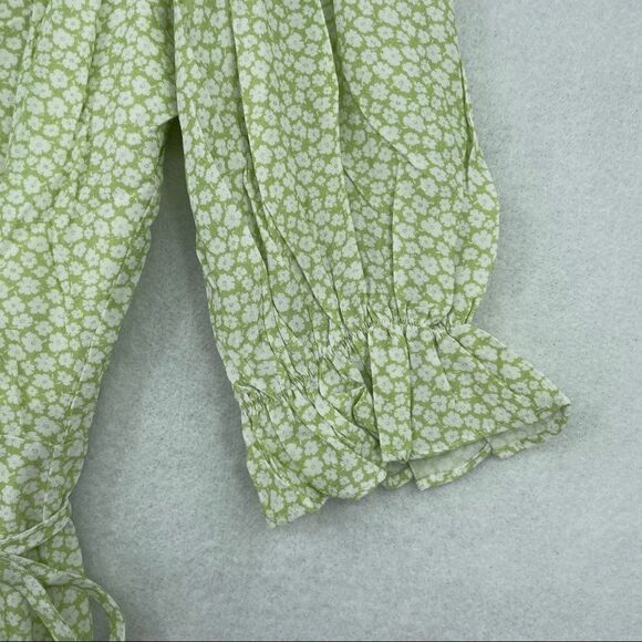 Charlie Holiday Floral Wrap Dress NWT - Picture 4 of 11